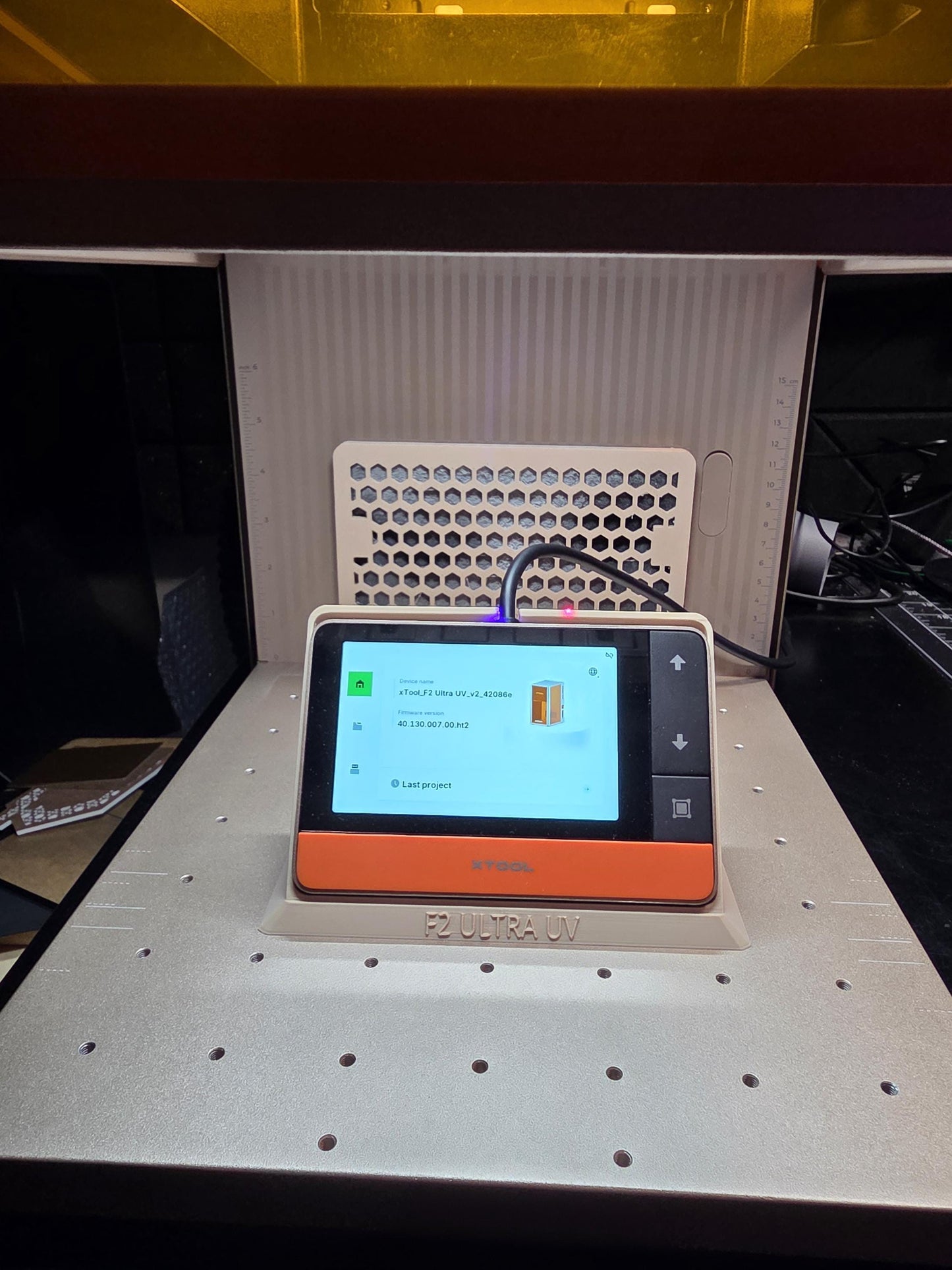 xTool F2 Ultra Stand – Ergonomic Touchscreen Holder & Laser Machine Accessory