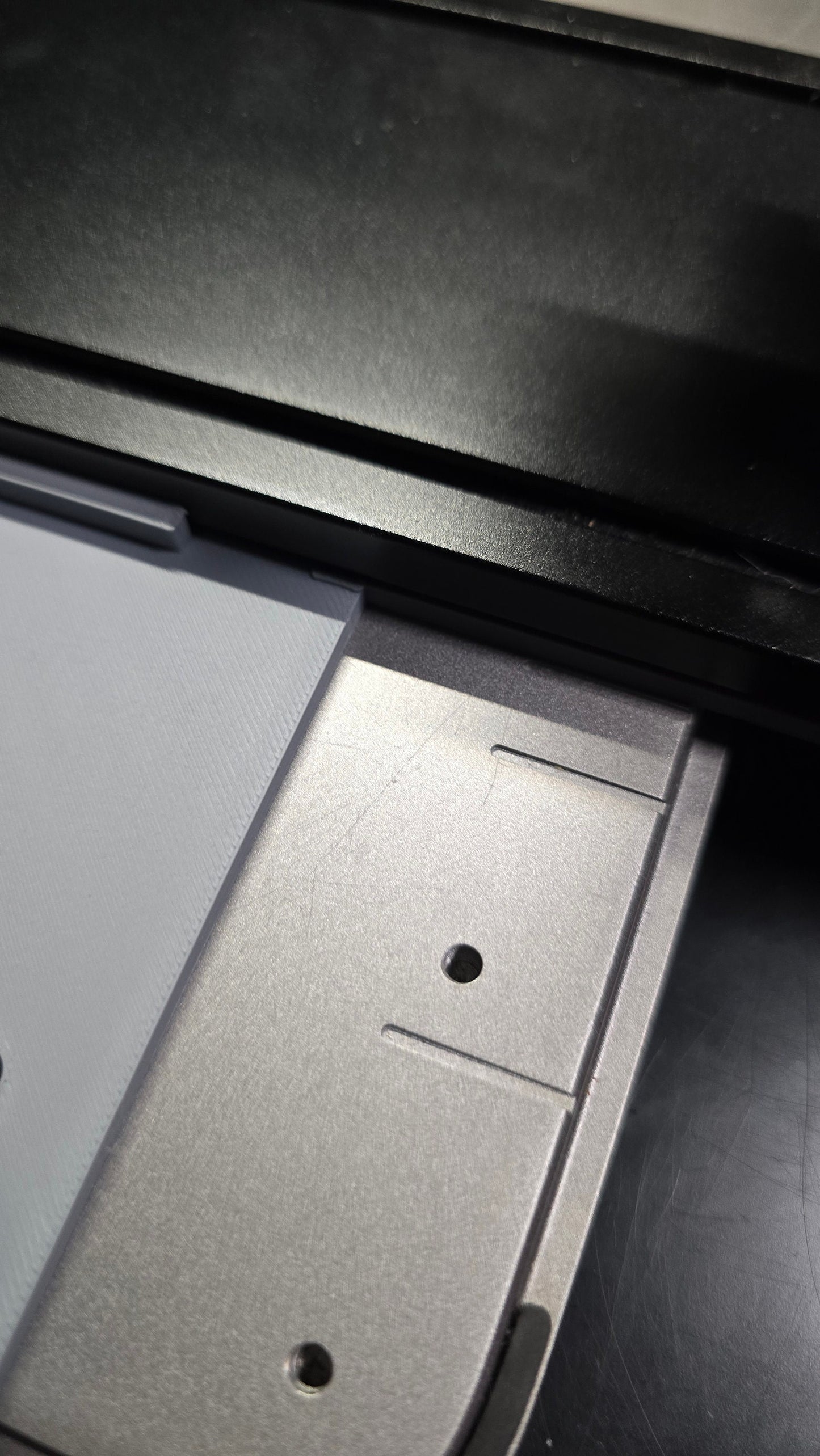 secure your xtool ra2 rotary for the f1 ultra.It easily adjusts and keeps you f1 ultra in place