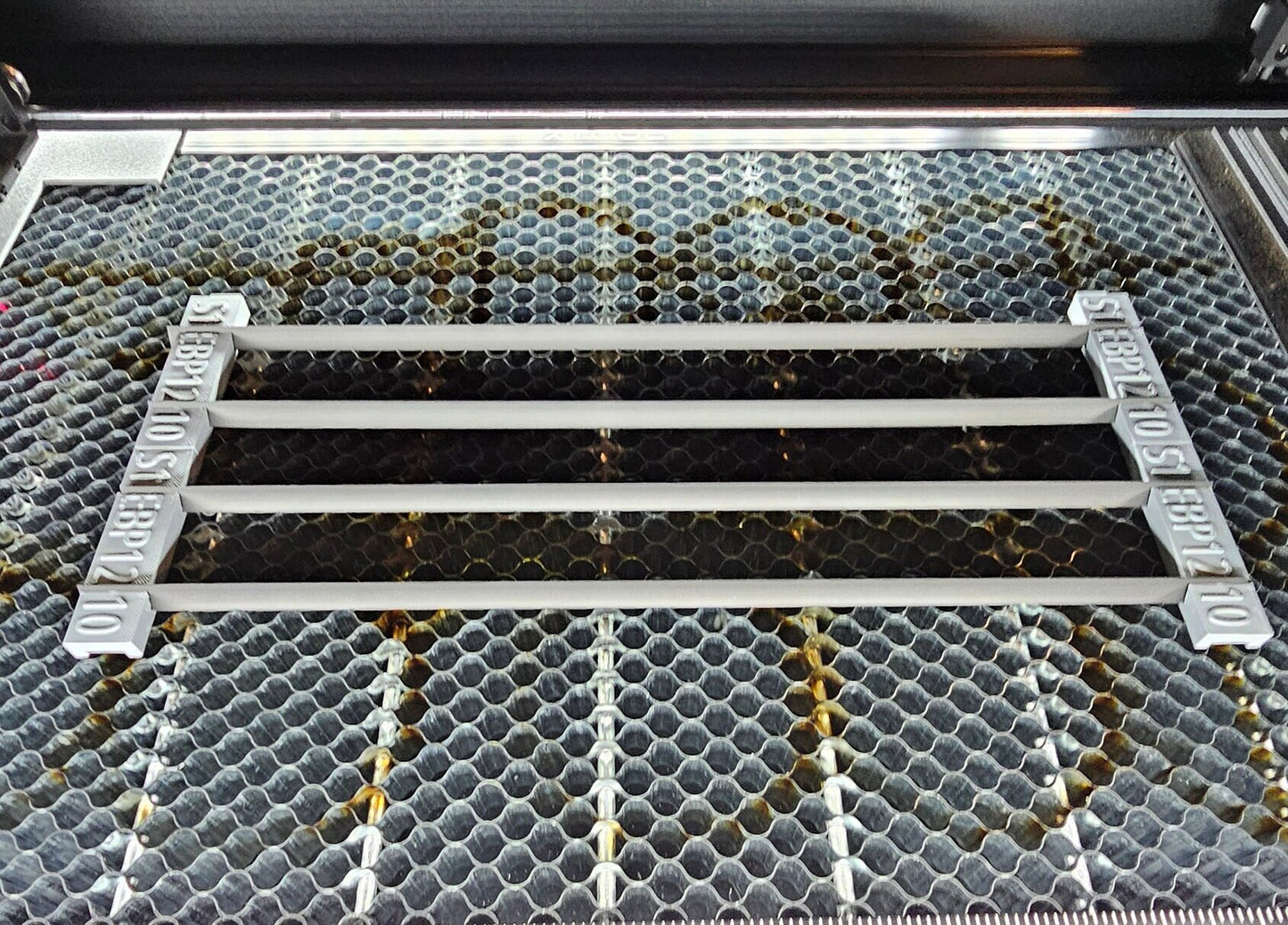 S1 Interlocking Cutting Bar Holder xTool S1 Laser engraver