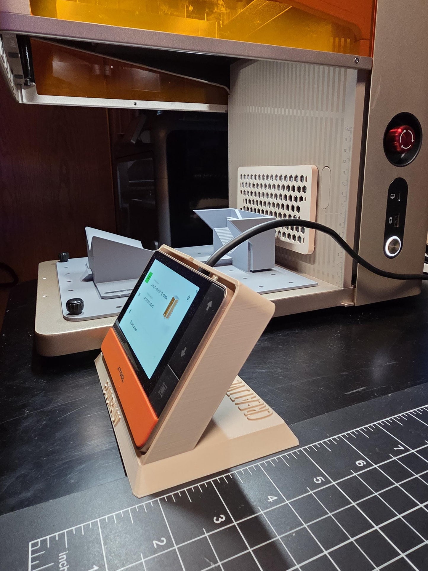 xTool F2 Ultra Stand – Ergonomic Touchscreen Holder & Laser Machine Accessory