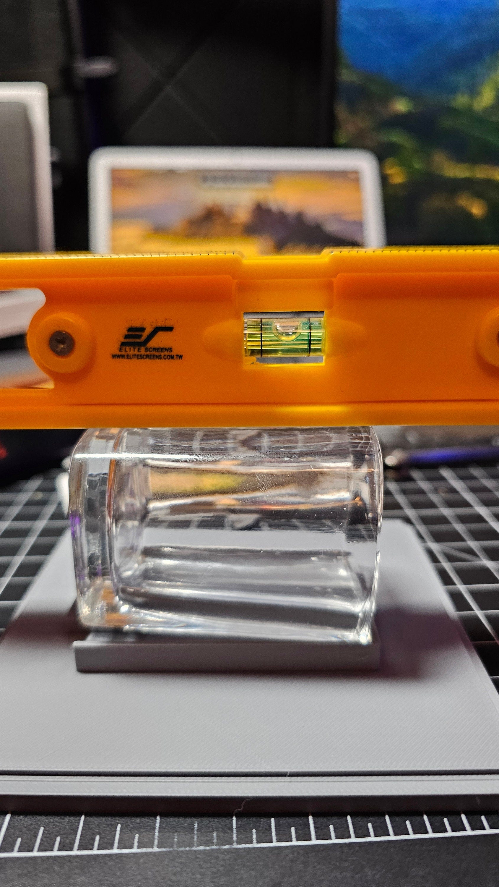 Whisky Shot Glass Level.  Perfect every time
